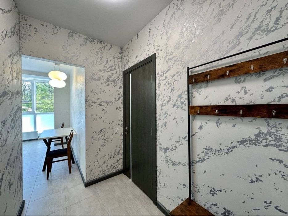 1-кімнатна квартира з новим ремонтом — Ірпінь.