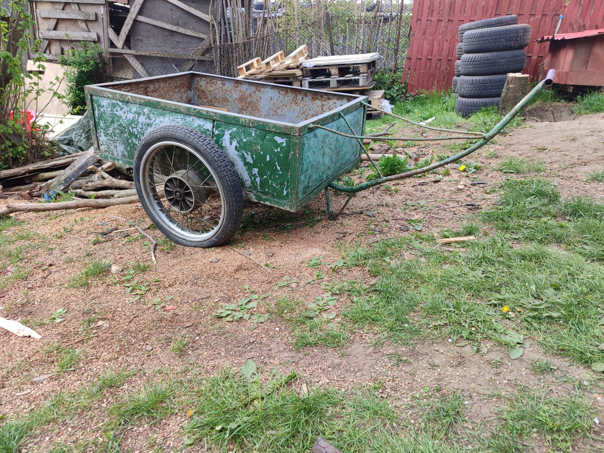 Duży wózek ogrodowy