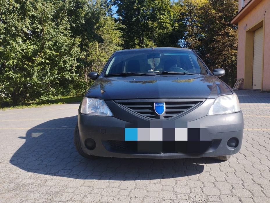 Автомобіль dacia logan