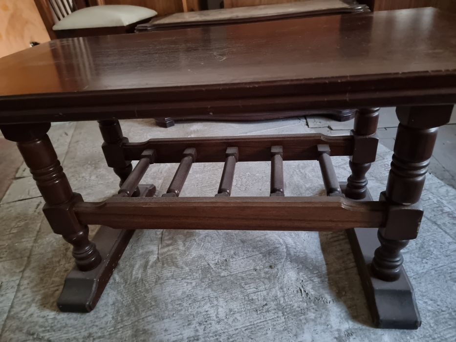 Mesa de centro em madeira