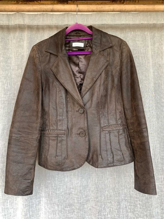 шкіряний коричневий жіночий жакет 38 р.