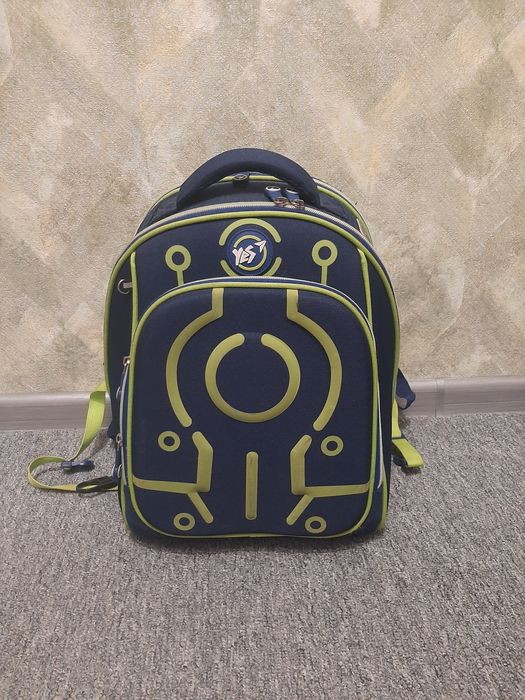 Каркасний рюкзак YES