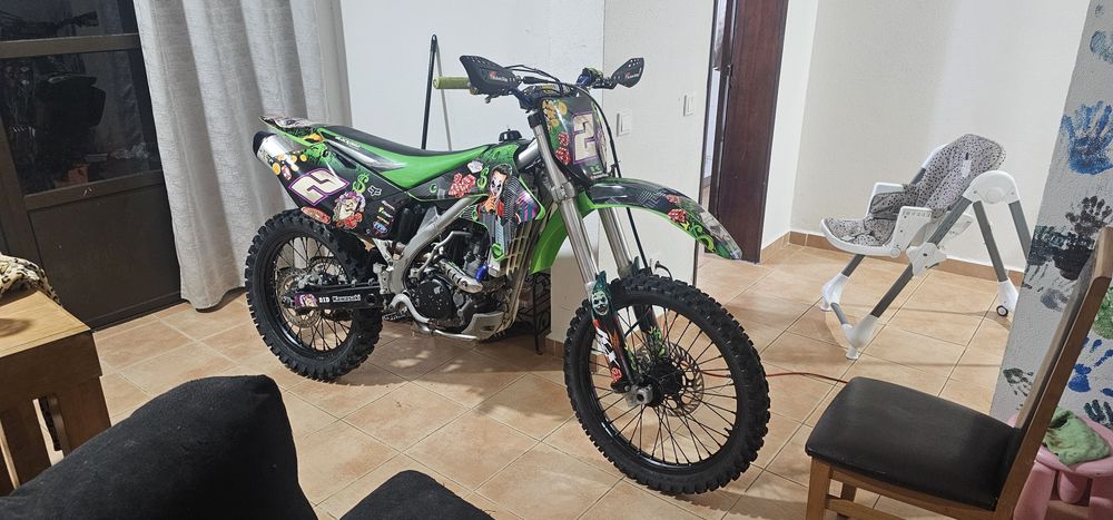 Vendo ou troco por moto a 2t ou moto 4