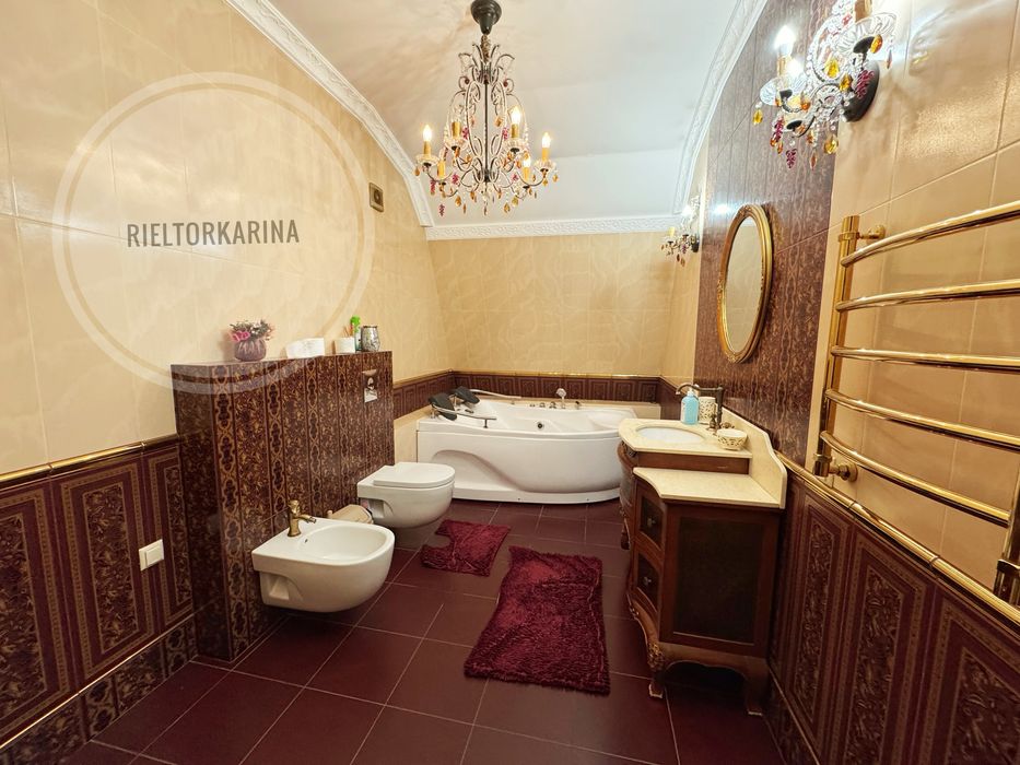 Аренда шикарного дома/Центр города 5 комнат