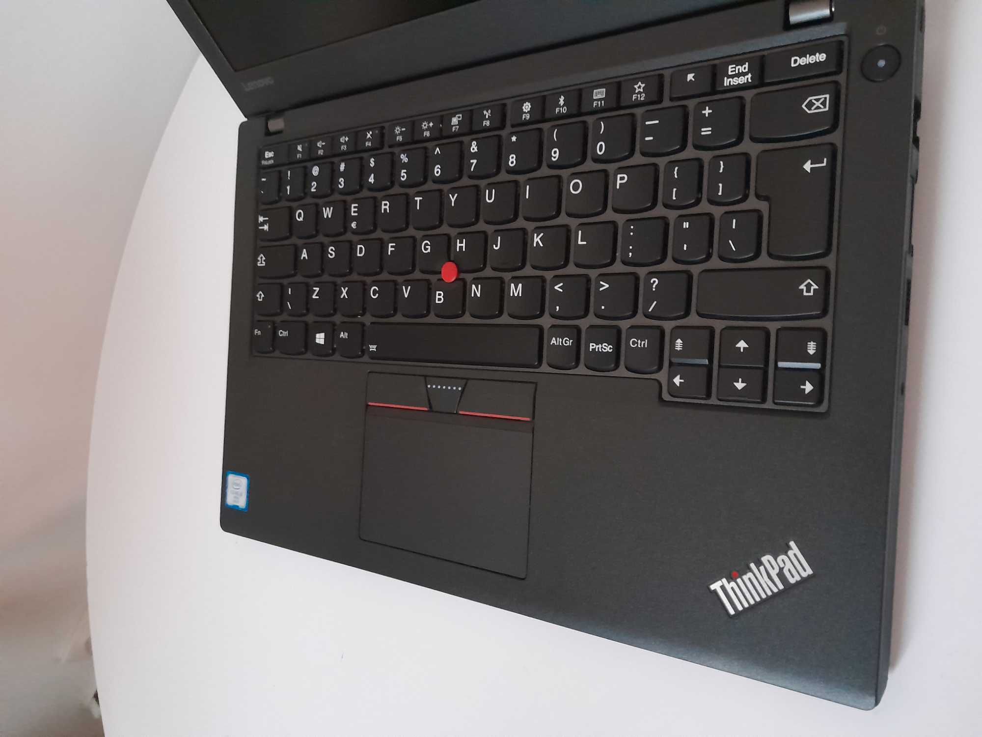 Laptop Lenovo Thinkpad X270 i5-6300/256GB/8GBDDR4/W10/Super stan