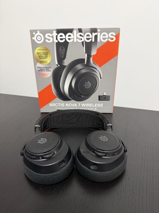 Headphones Steelseries Arctis Nova 7 Wireless nunca usados