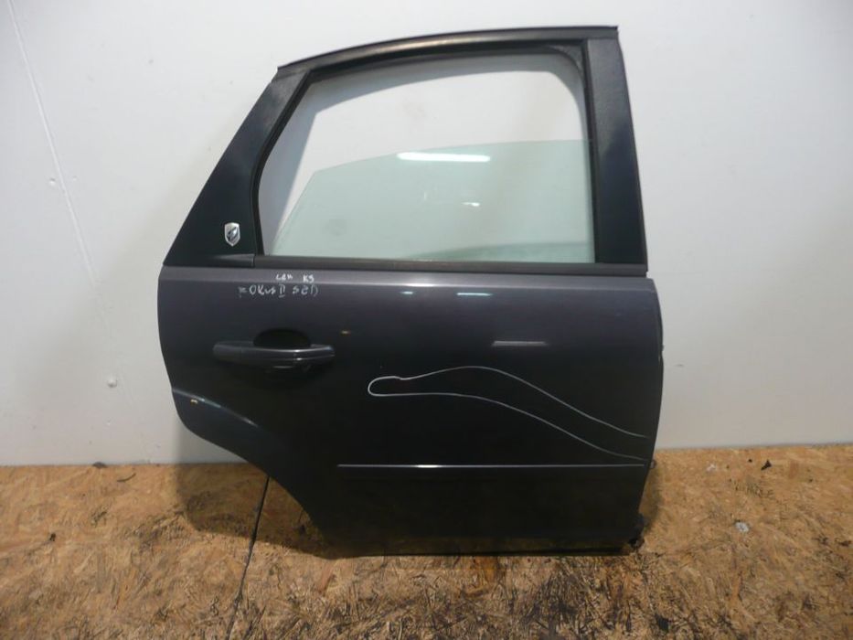 FORD FOCUS MK2 04-11 DRZWI PRAWE TYLNE TYŁ K9