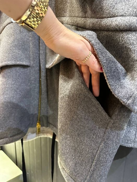 Пальто укорочене Louis Vuitton