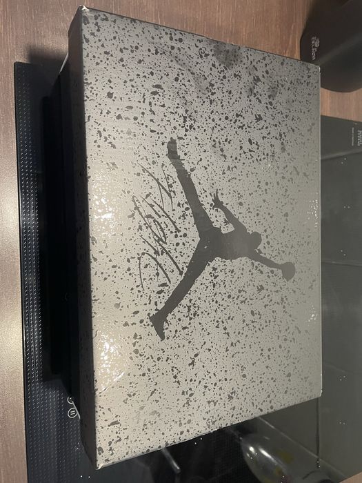 Air Jordan 4 Black Cat 2025
