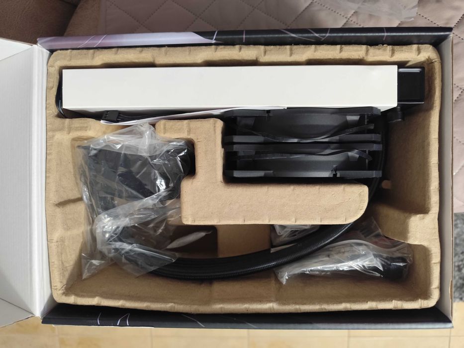 MSI MAG CoreLiquid P240 Watercooler - Liquid Cooling Kit64551902022530123