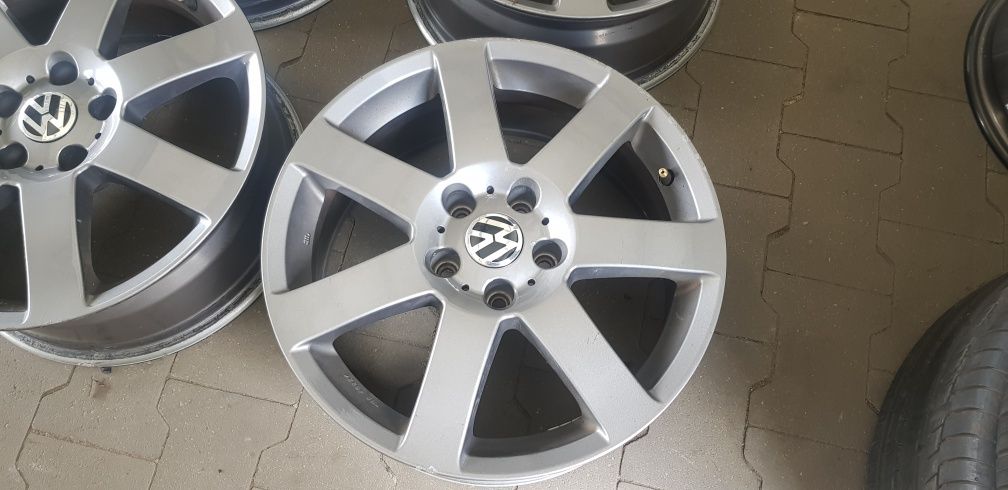 Felgi AUTEC 5x112 17"