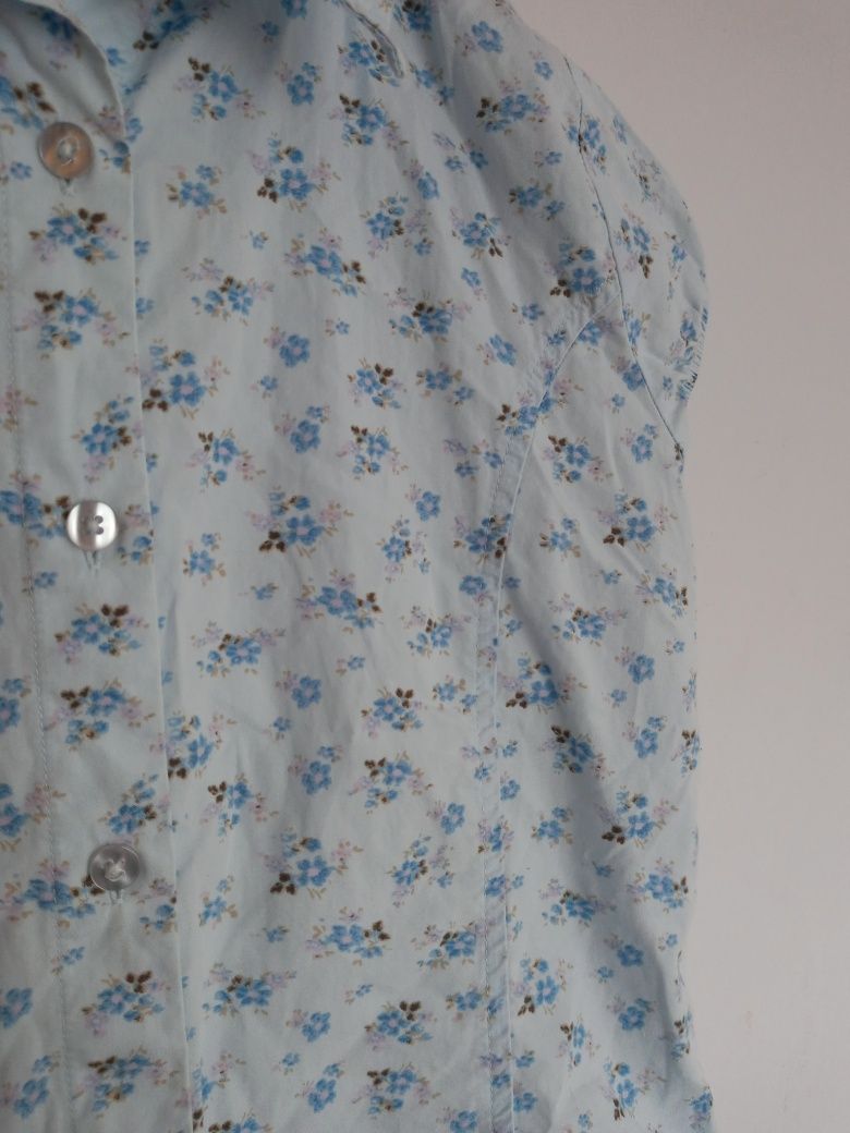 Koszula z krótkim rękawem niebieska błękitna elegancka w kwiatki
