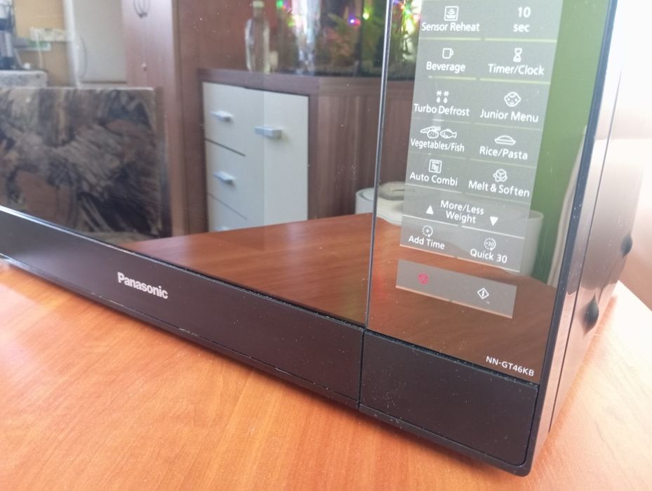 Sprzedam kuchenkę mikrofalową! Panasonic NN-GT46KB