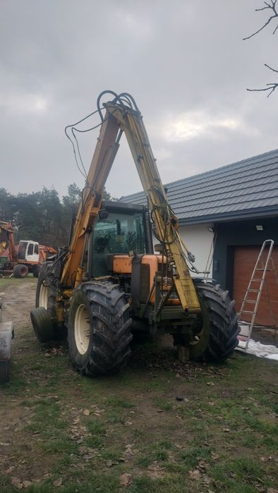 Renault 110.54 z ramieniem herder kosiarka wysięgnikowa do poboczy