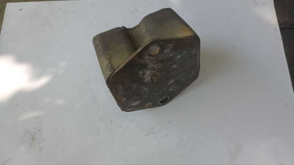 Опорная подушка Двигателя Волга 2410