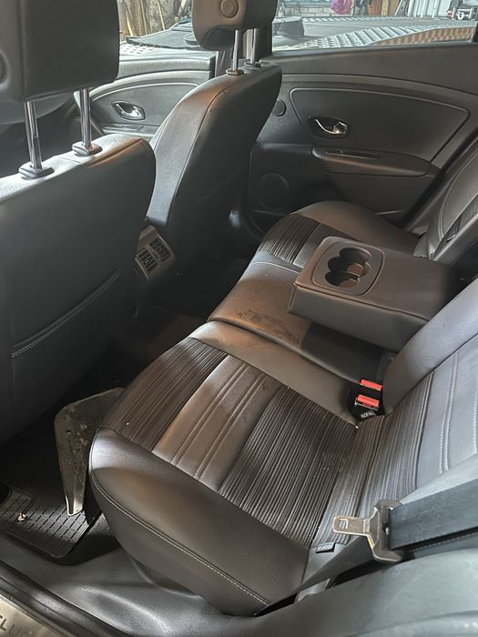 Продам рено 1,5 дізель автомат