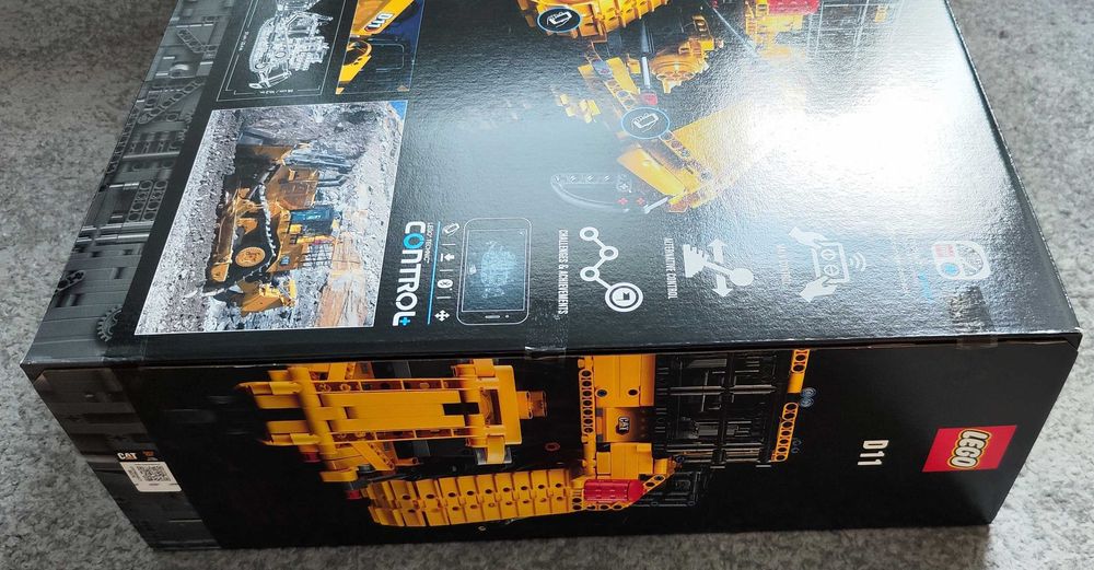 LEGO Technic 42131 Buldożer CAT D11 [nowy]
