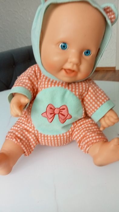 Lala dzidziuś kołysze się na boki i śpie wa polecam.