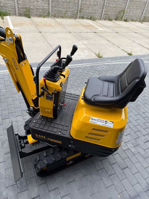 Koparka minikoparka mini koparka 560kg Moc 8,6 KM 306 cm³ BENZYNA NOWA