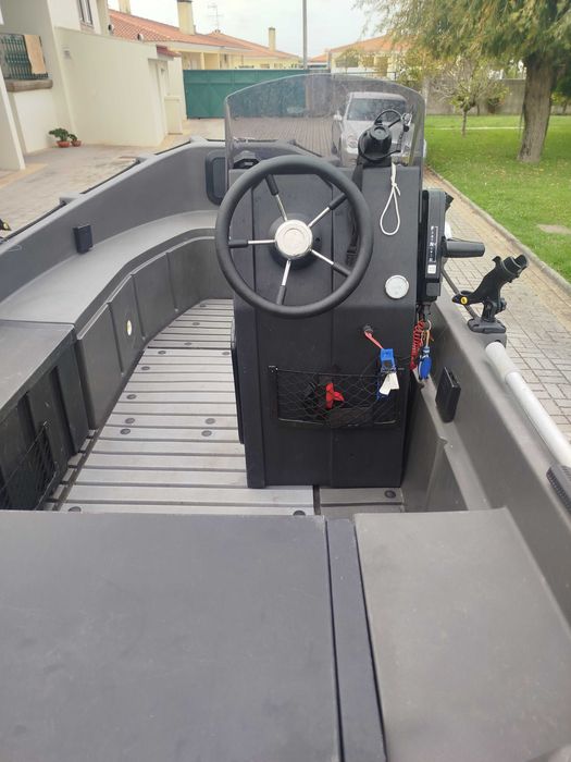 Barco whaly  400