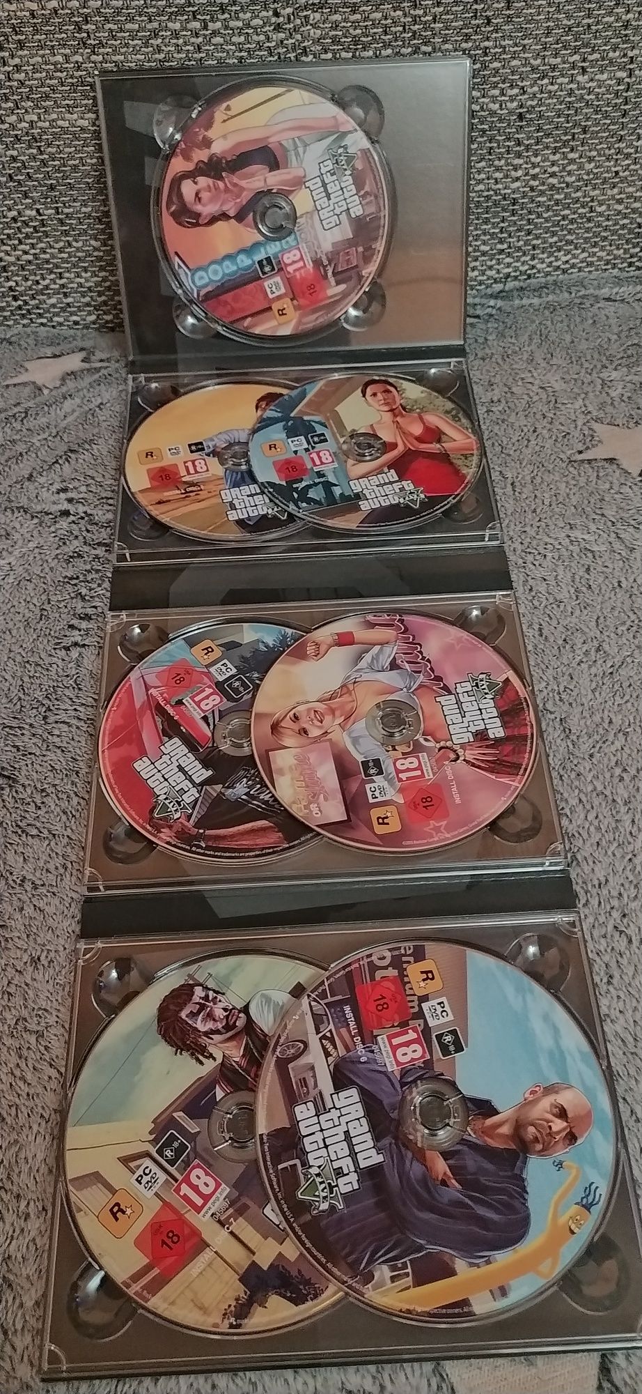 Pudełko z płytami do gry PC Grand Theft Auto V