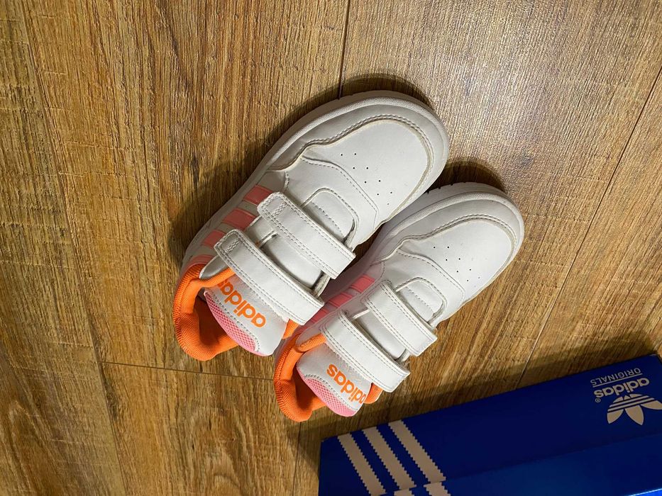 Adidas кроссовки кросівки детские на девочку Адидас оригинал р.33