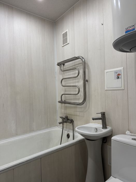 Продам 2 к квартиру в Приднепровске