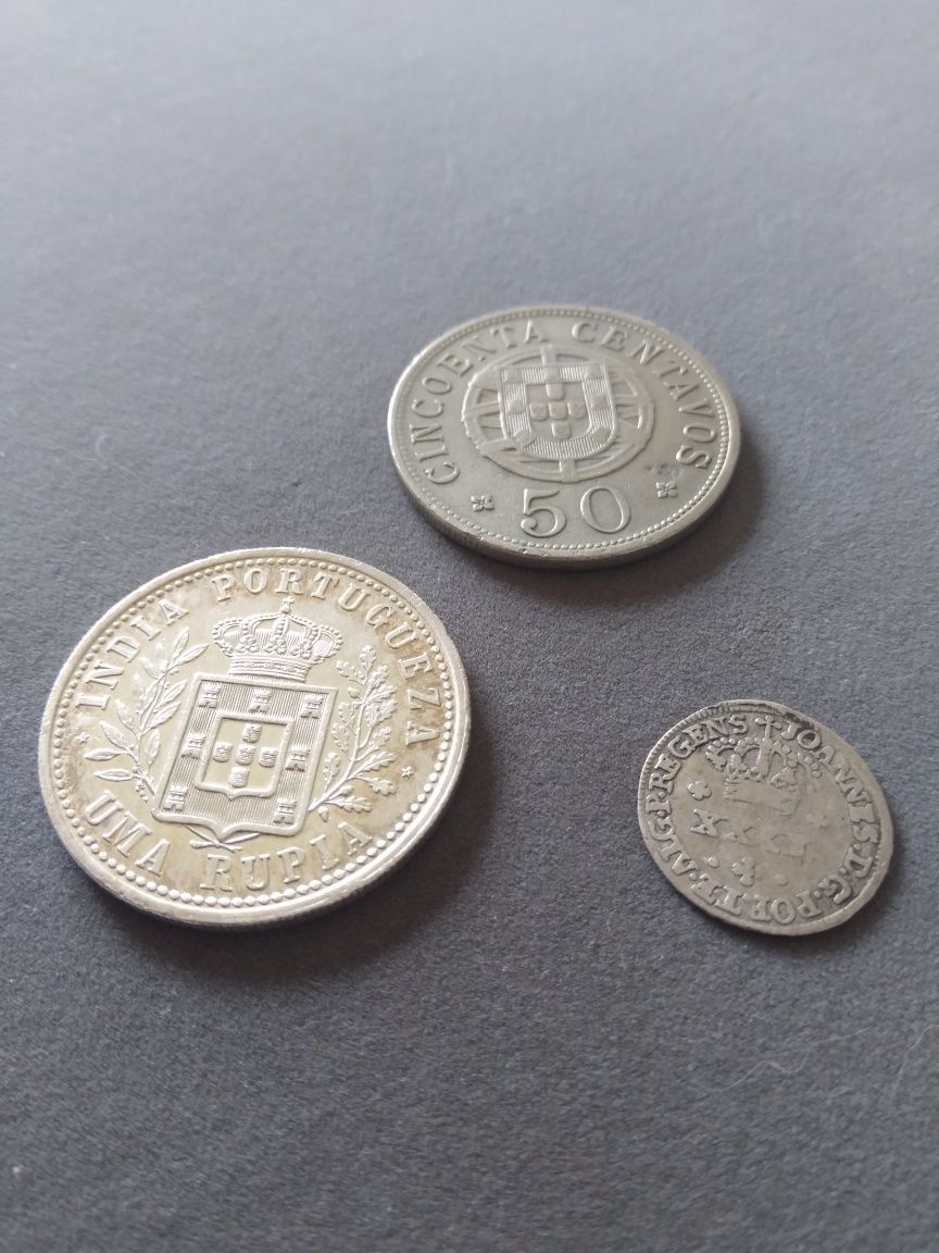 Moedas de coleção. Reis, centavos, rúpias.