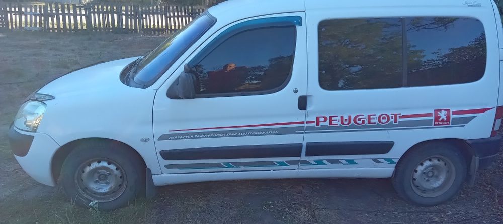 Продам Пежо Партнер