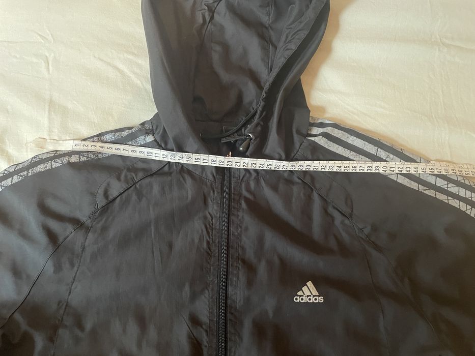 Вітровка adidas