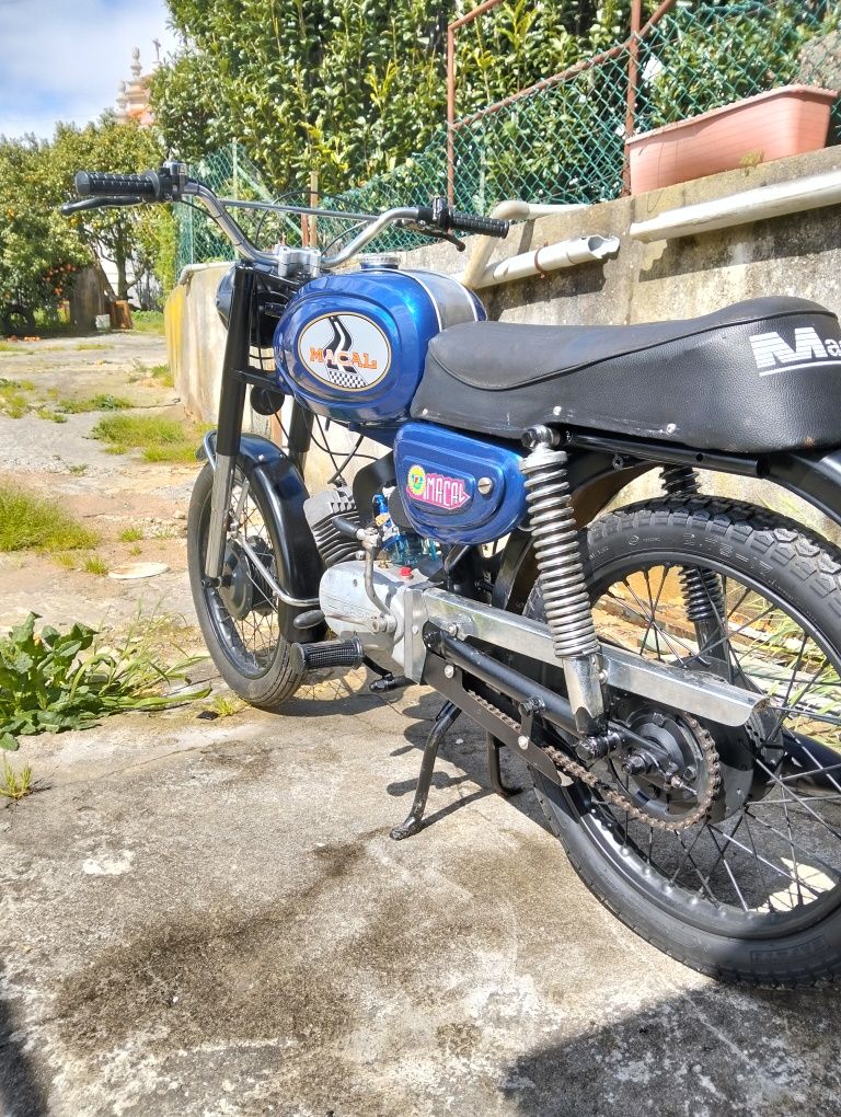 Macal M70 motorizada