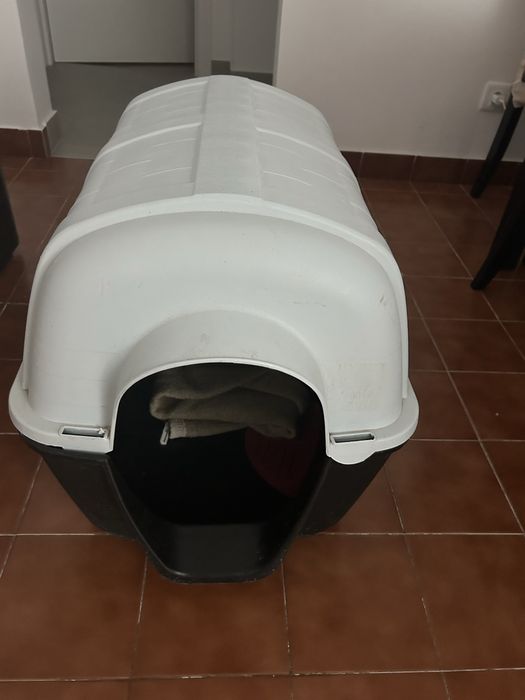 Casa para caes semi nova