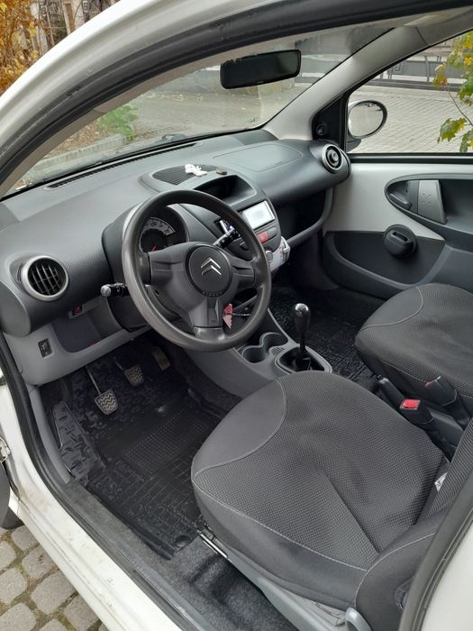 Продам Citroen c1 2010