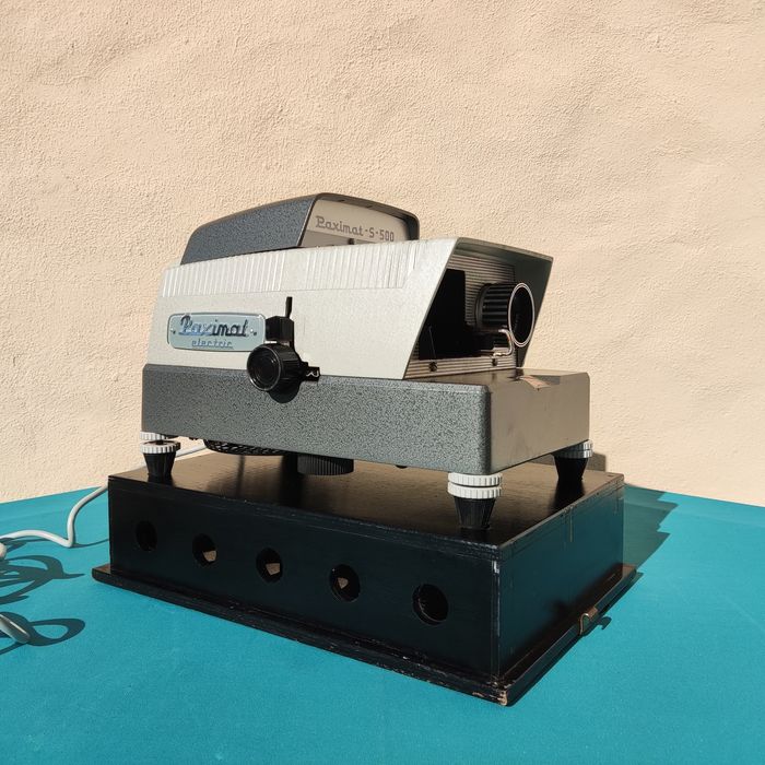 Projetor de Slides Braun Nurnberg Paximat S-500 Electric - Vintage