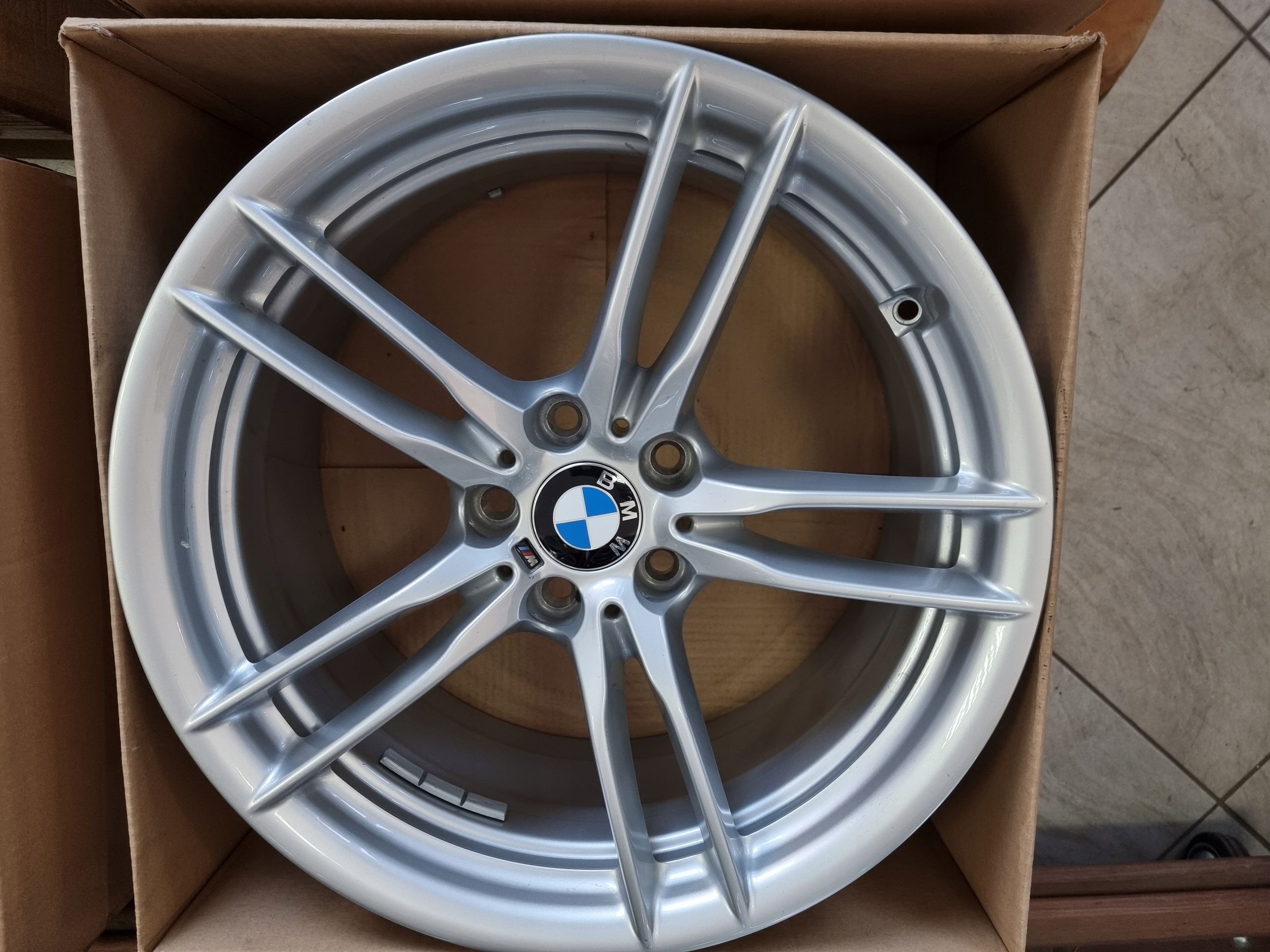 Felgi M-Pakiet Bmw F07 F10 F11 F12 F13/19 Cali Styling 641m