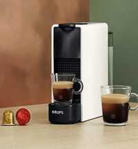 Máquina Nespresso Essenza mini