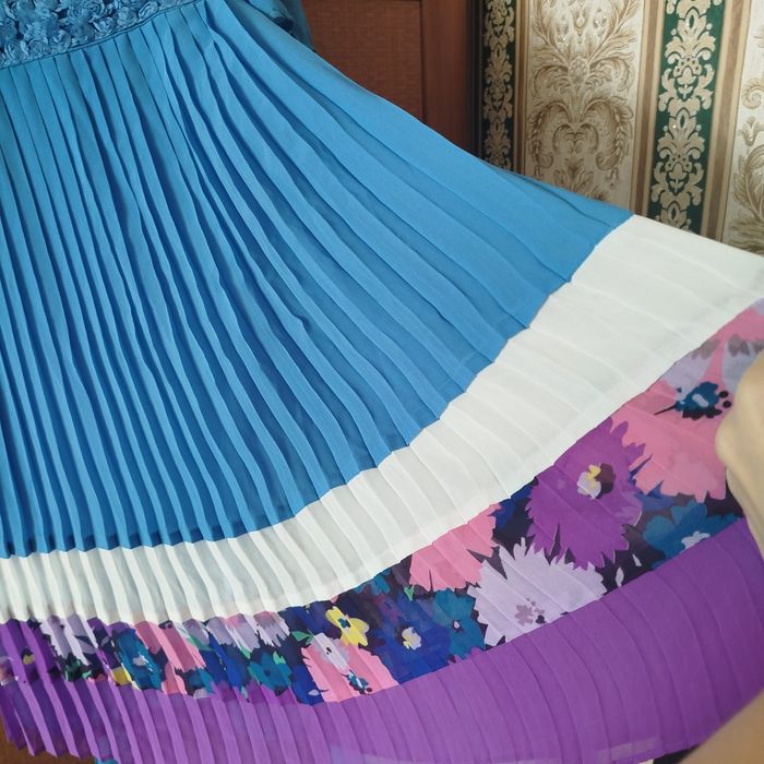 Платье плиссе S размер шифон