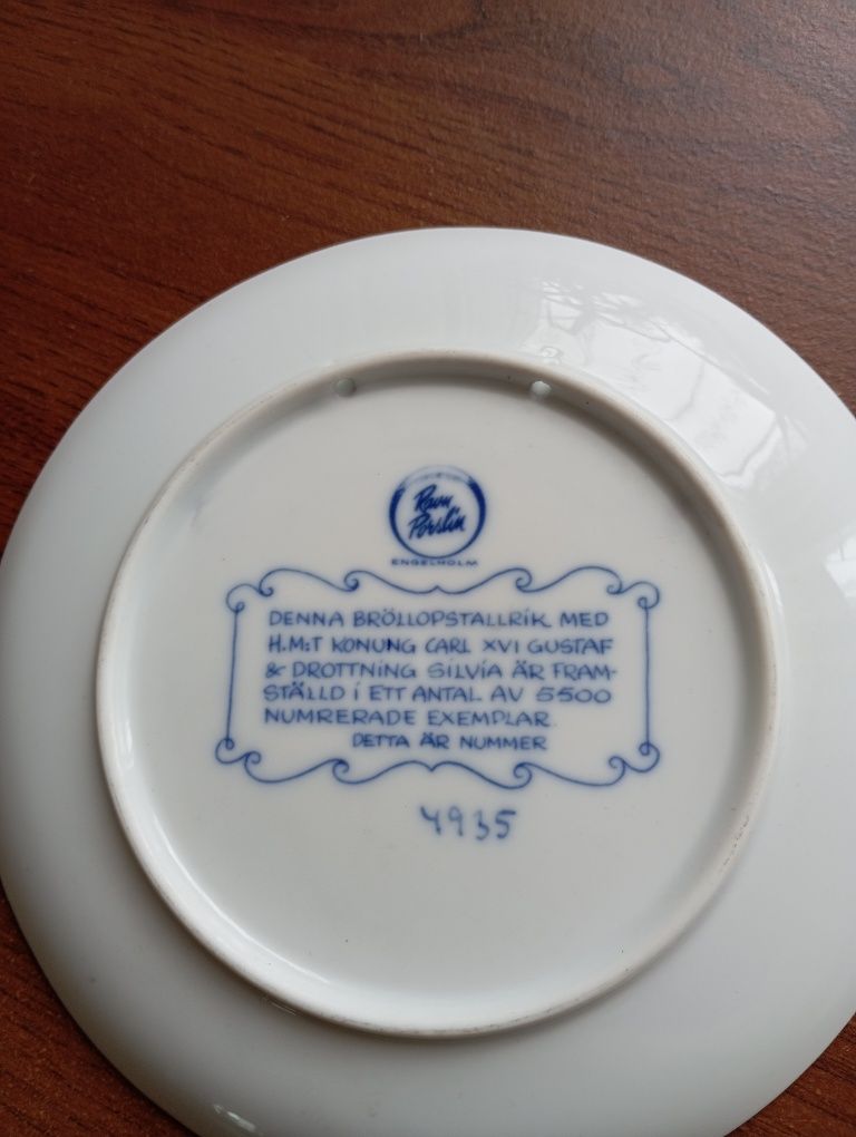 Talerze z porcelany  ścienne