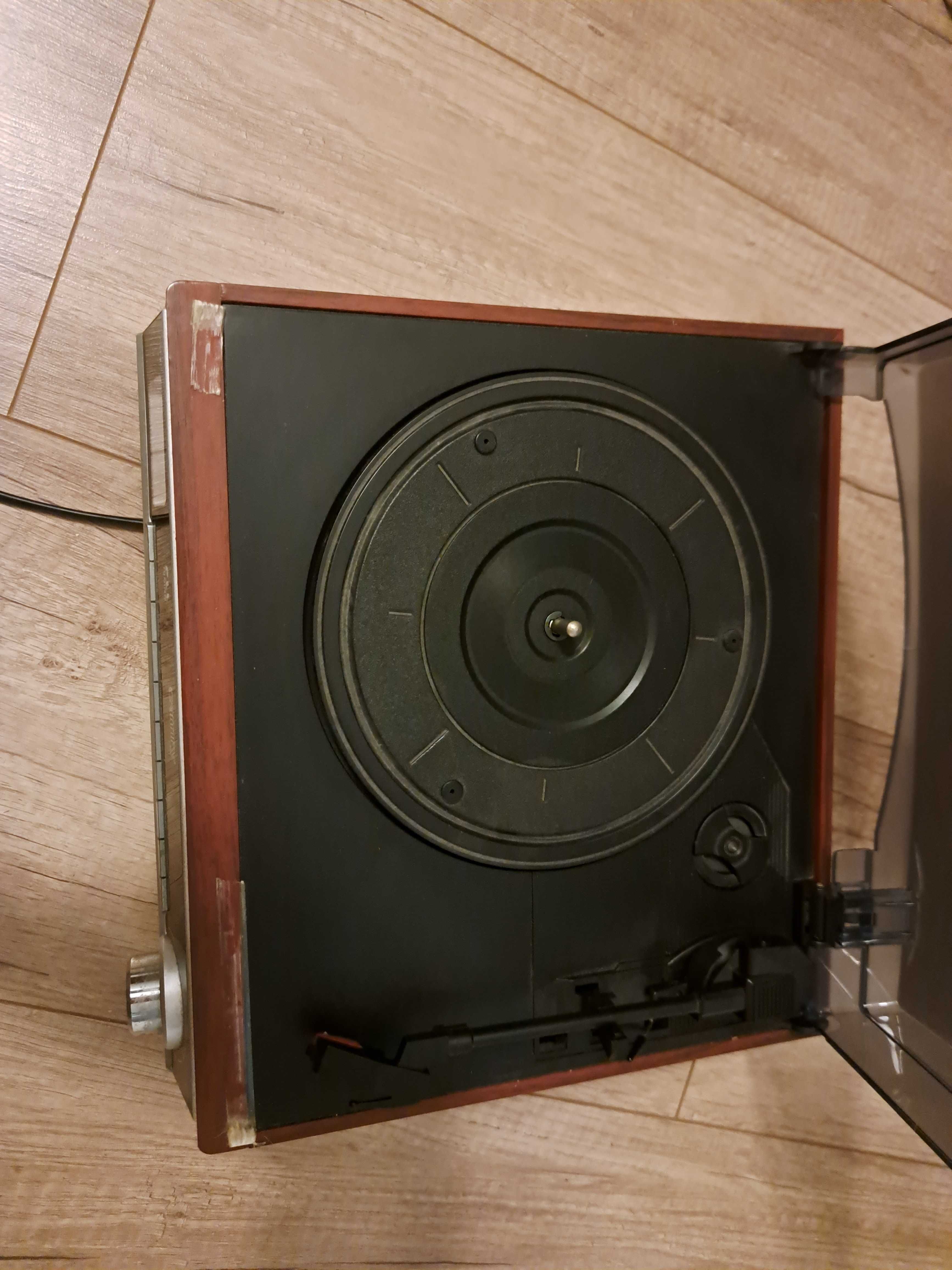 Radio gramofon Camry CR1113