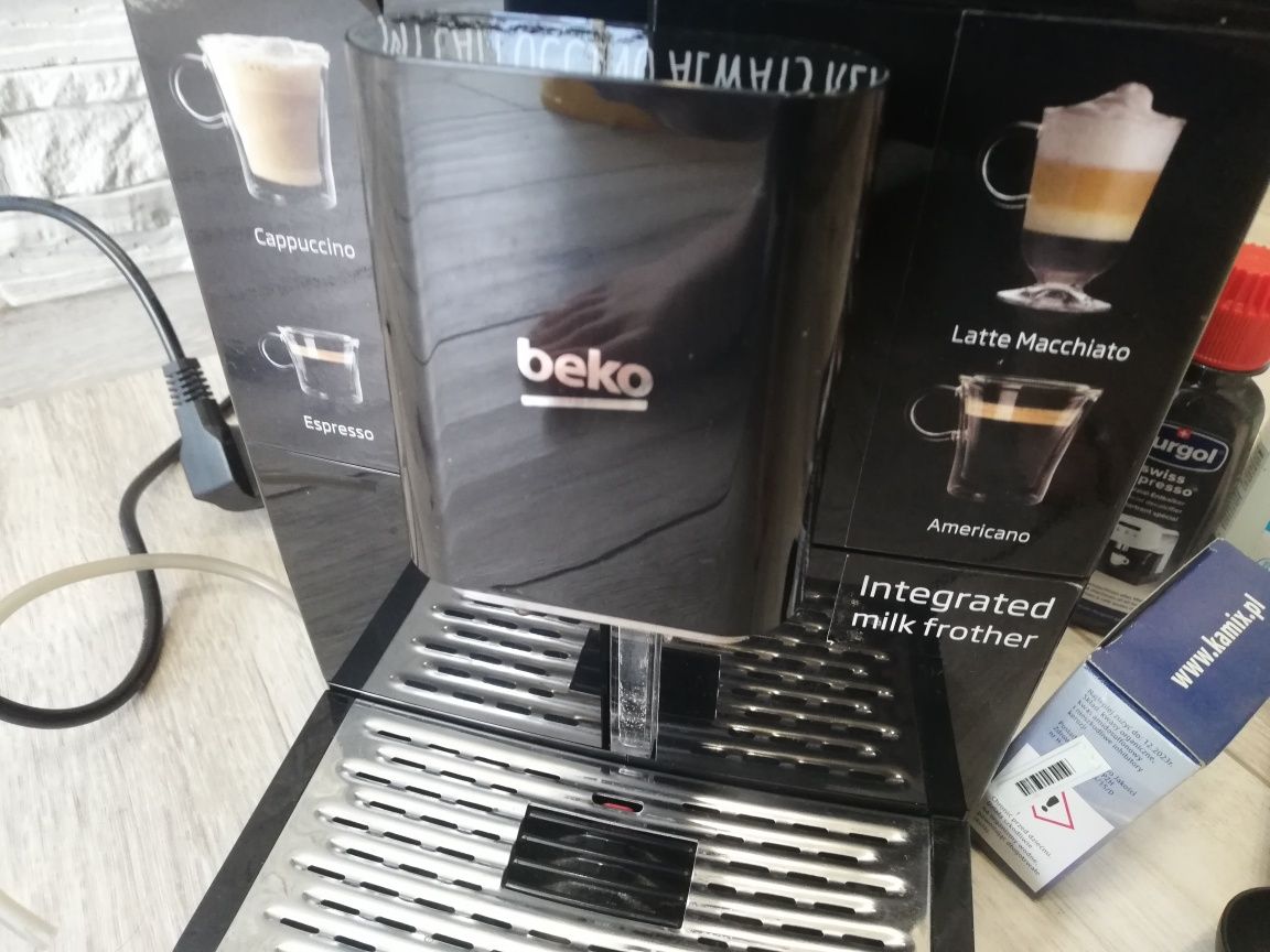 JAK NOWY ekspres do kawy ciśnieniowy automatyczny Beko