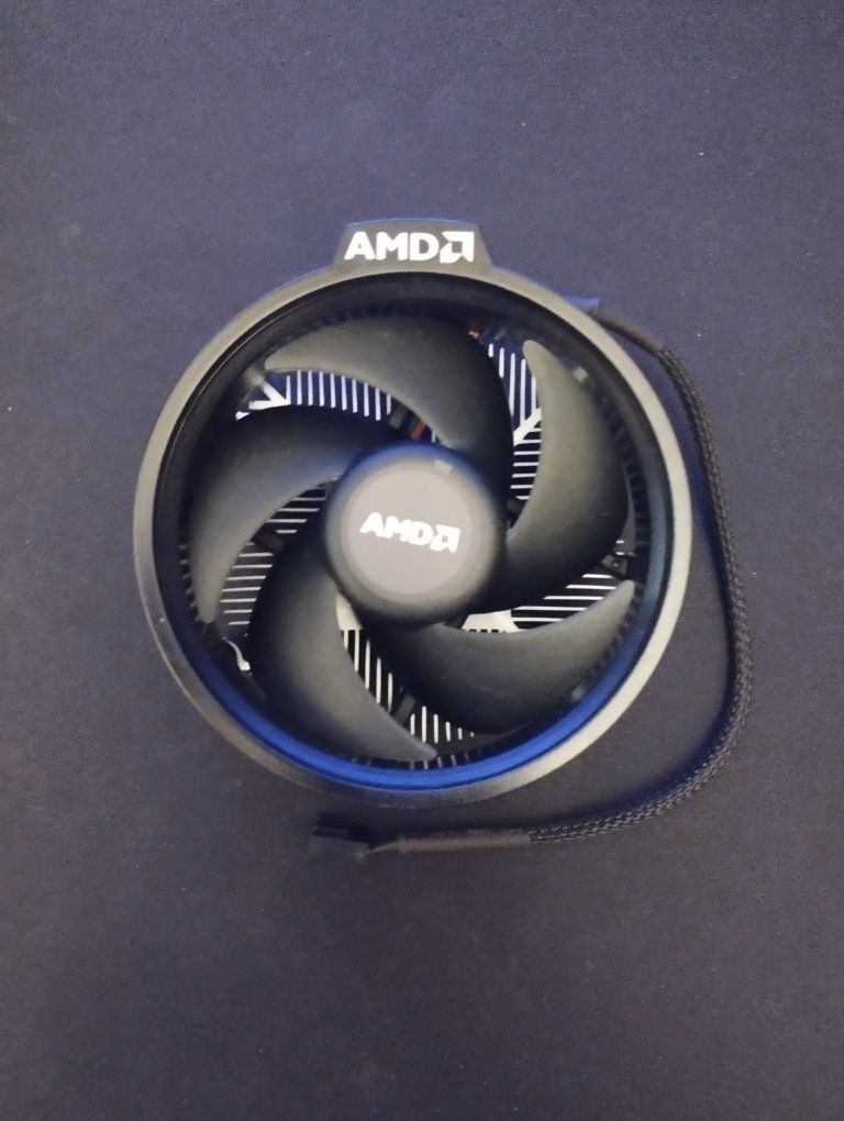 (Novo) Stock Cooler AMD Wraith Stealth