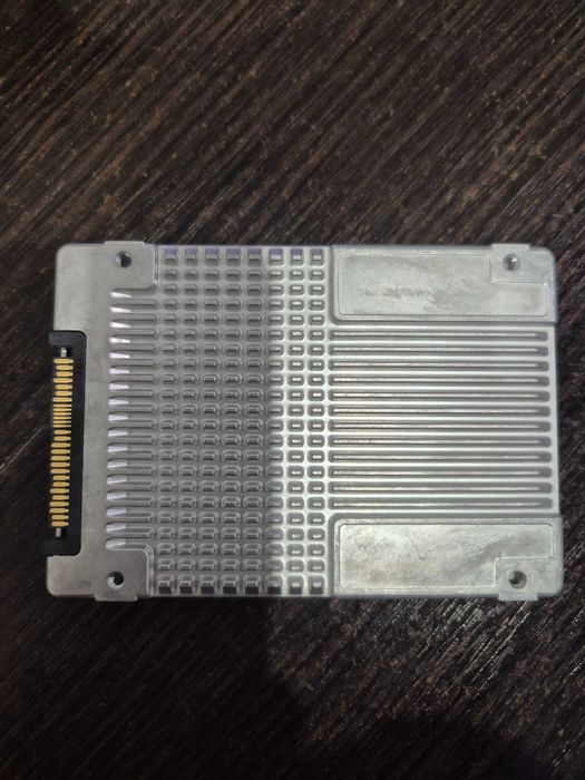 ssd 8TB  intel ssd dc p4510