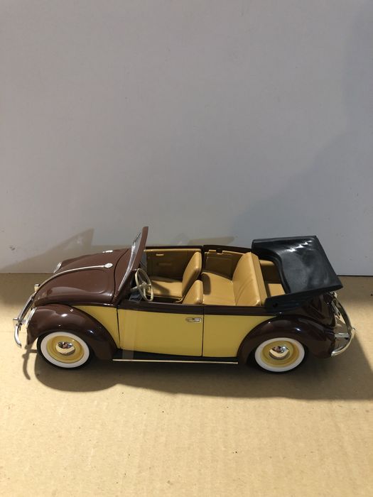VW carocha solido 1:17