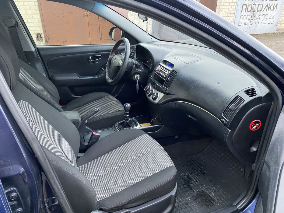 Hyundai Elantra 1.6 ГБО 2010г.