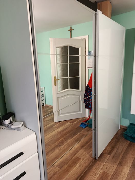 Szafa przesuwna na ubrania rezerwacja!