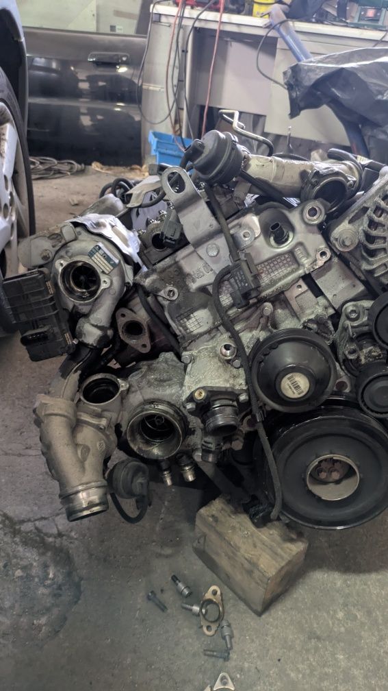 Motor BMW N47D20D ler descricao