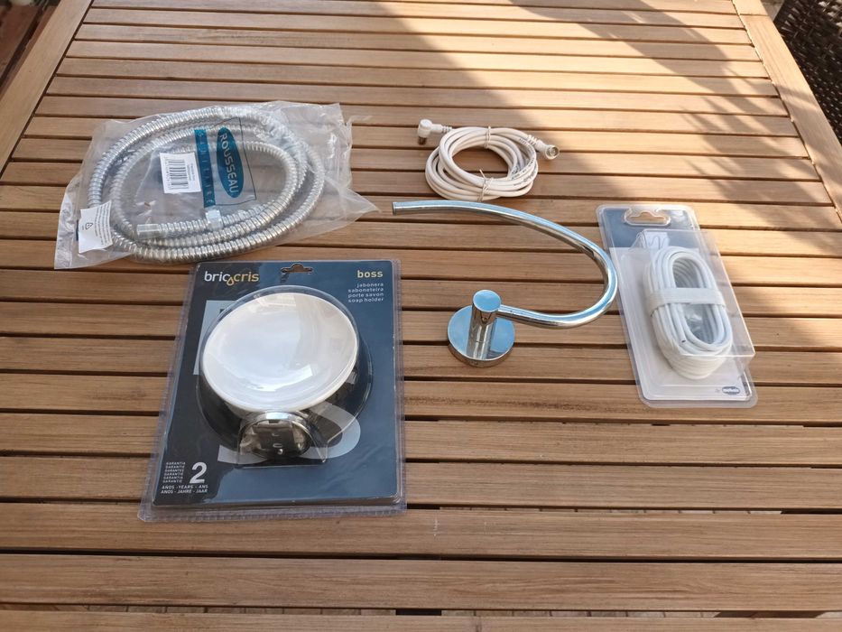 Vários objetos de casa