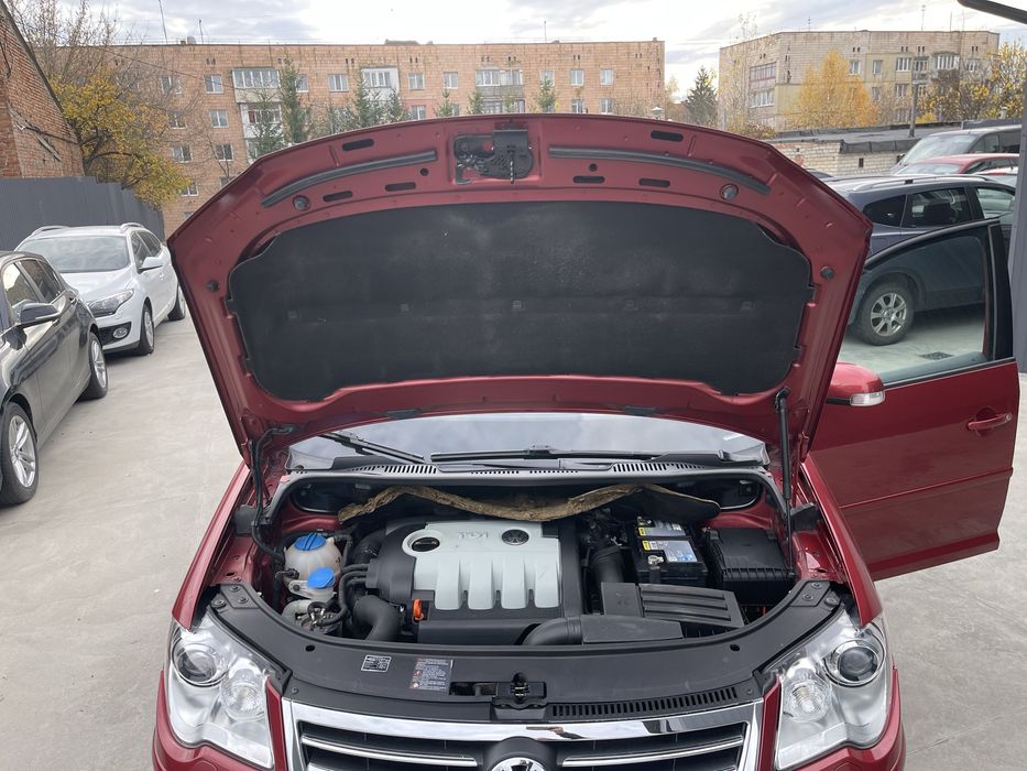 VW Touran 1.9 TDI автомат 2008