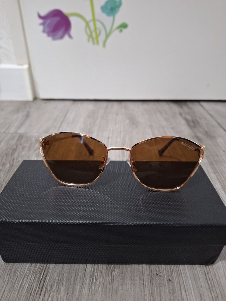 Miu miu okulary przeciwsłoneczne