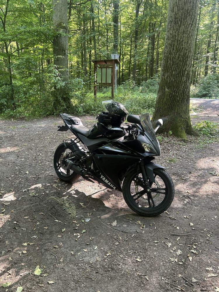 Yamaha yzf r125